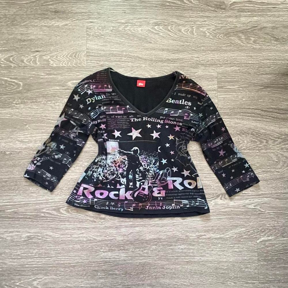 Vintage 2000s gilma whimsigoth rock